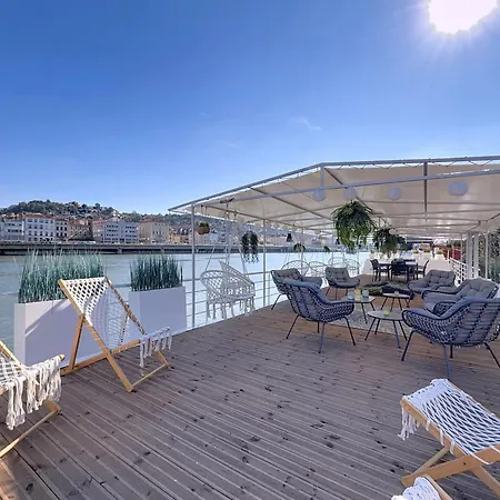 Peniche Myamore Sainte-Colombe (Isere)
