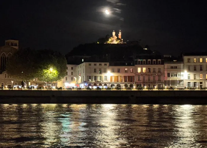Péniche Myamore Hotel en barco Sainte-Colombe (Isere)